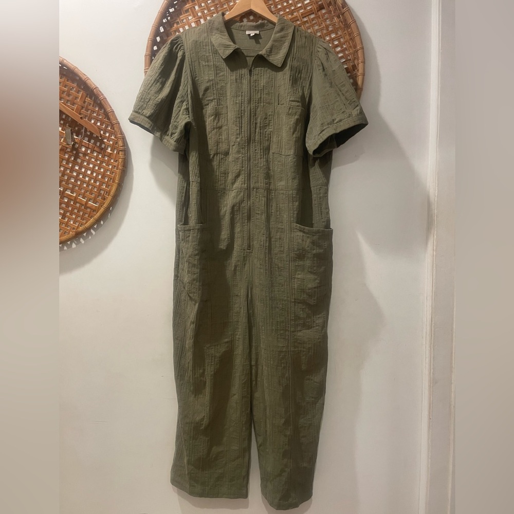 Women's Wide-Leg Jumpsuit in Olive Green